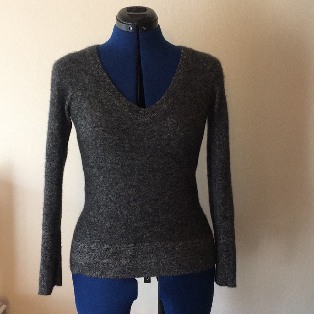 *SOLD* Halogen 100% Cashmere V-Neck Sweater